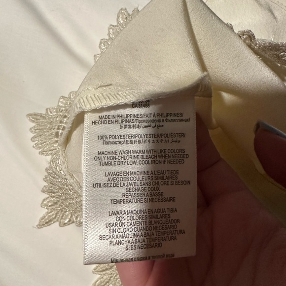 BCBG White Cropped Lace Detail Top - Picture 4 of 6